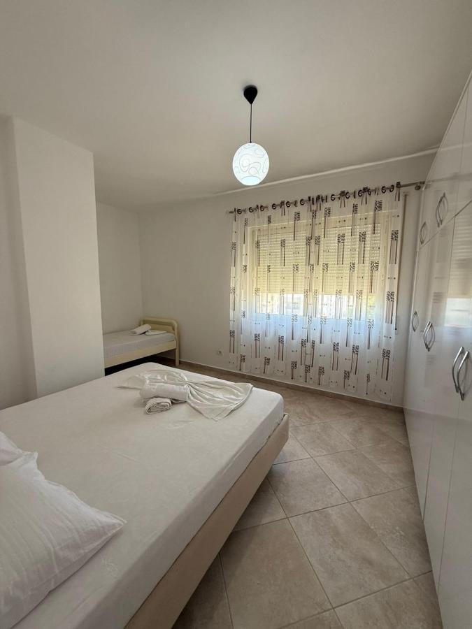 Apartamento de 2 dormitorios con balcón y vistas al mar