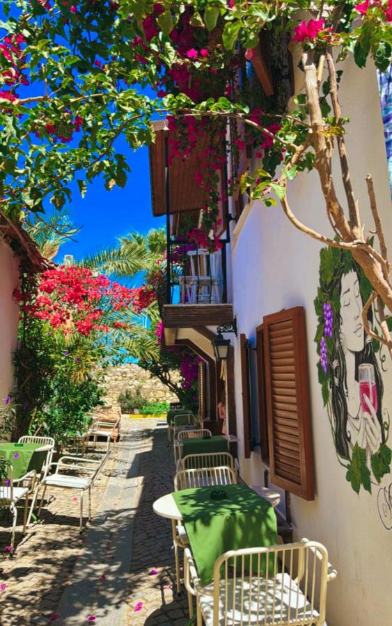 Pangea Sığacık Suite Hotel & Bistro - B&B Seferihisar