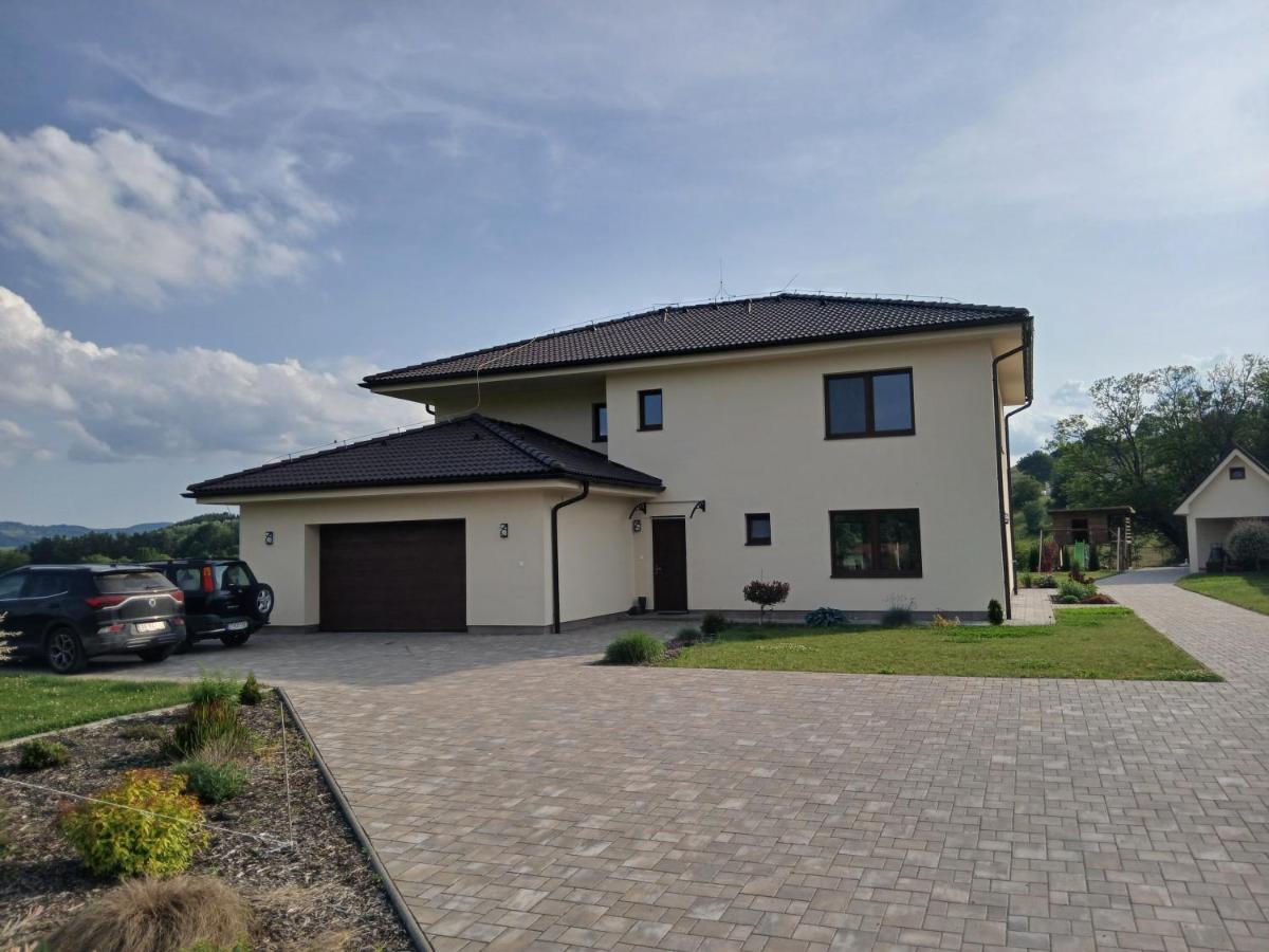Villa Luxury Gallery Korytárky - B&B