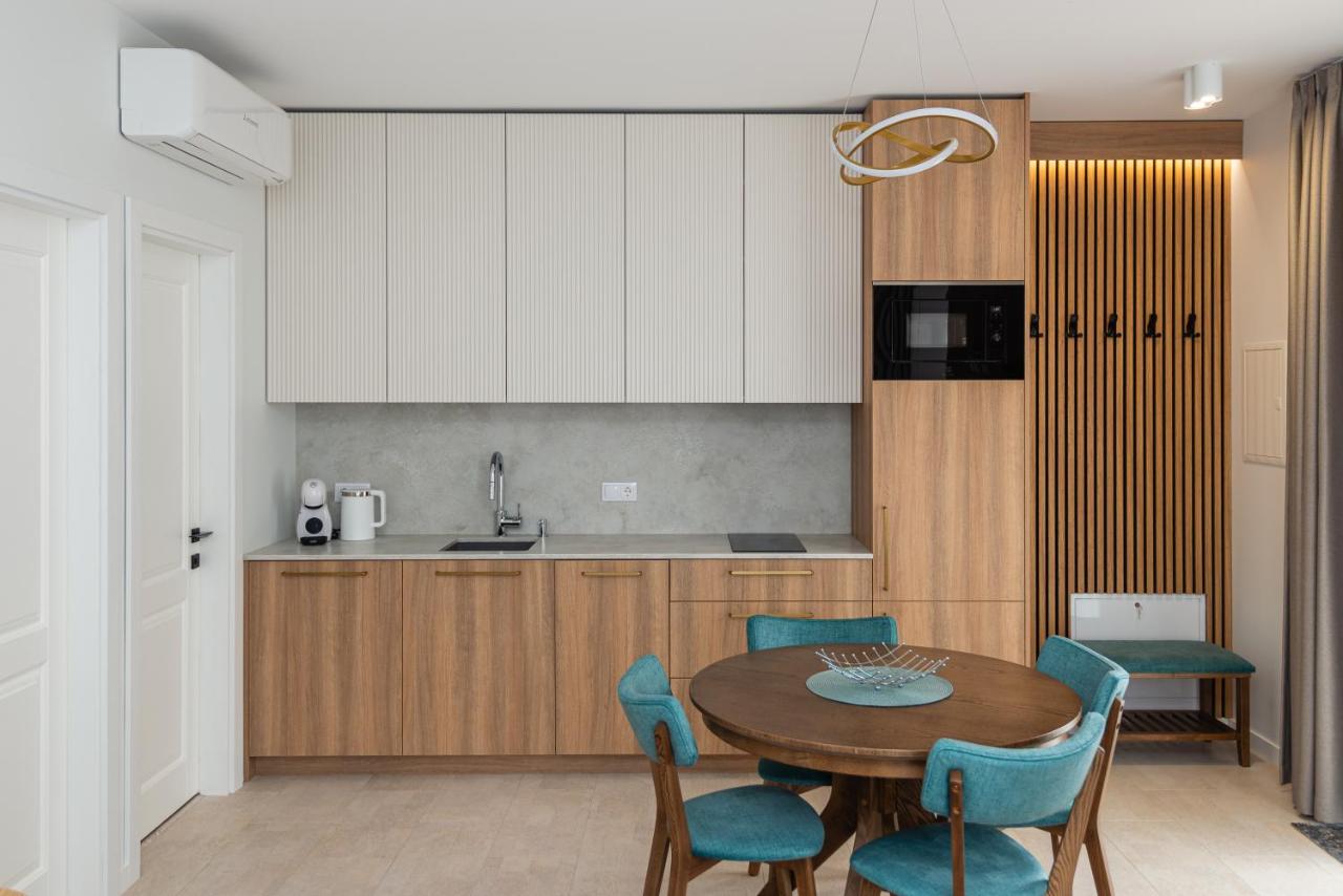 Studio Apartment with One Double Bed