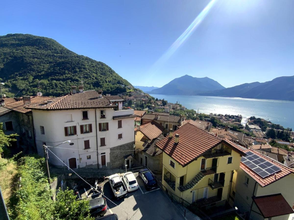 Bellano Cottage - With Private Garden and Garage - B&B Bellano