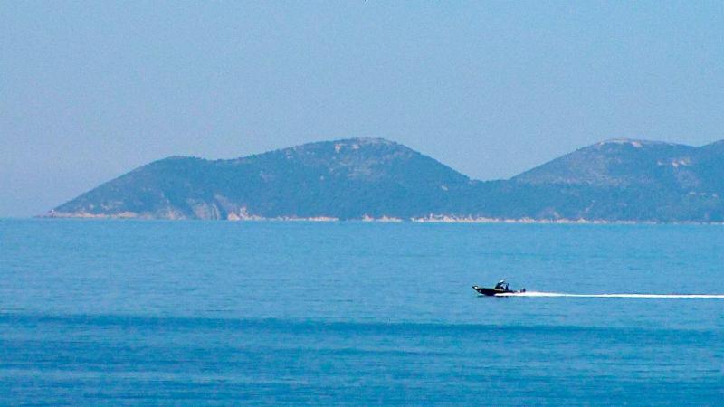 Appartamento con 2 Camere da Letto, Terrazza e Vista Mare