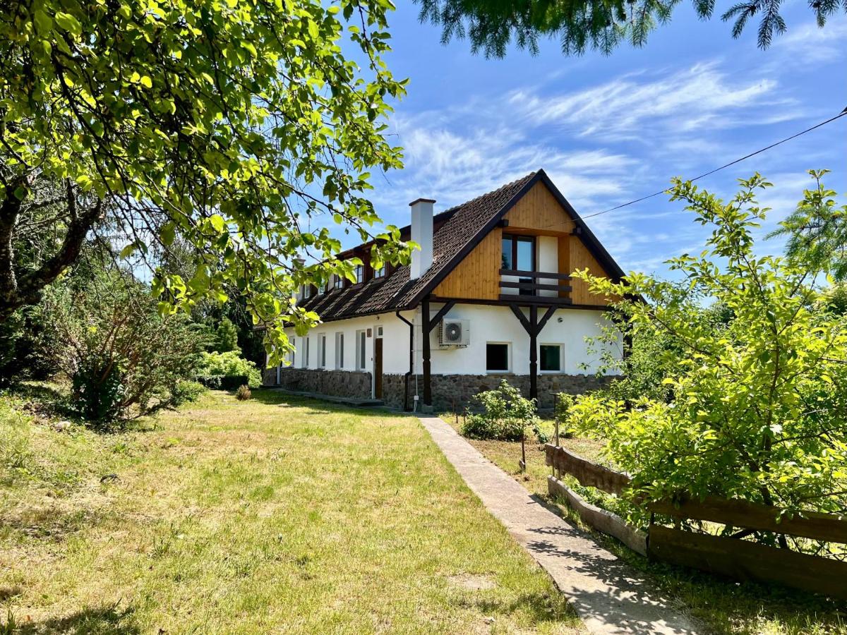 Apartament Pod Wiatrakiem - B&B