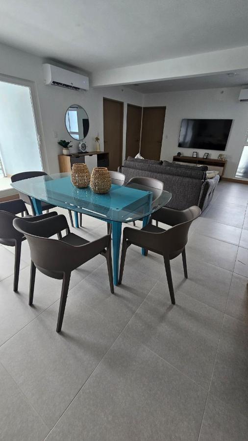 A short walk from the sea - 2 bedrooms - 2 beds - 2 bathrooms - B&B