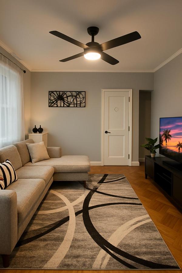 Spacious 4BR near NYC with Parking, 10min MetLife, 20min Times Sq - B&B North Bergen