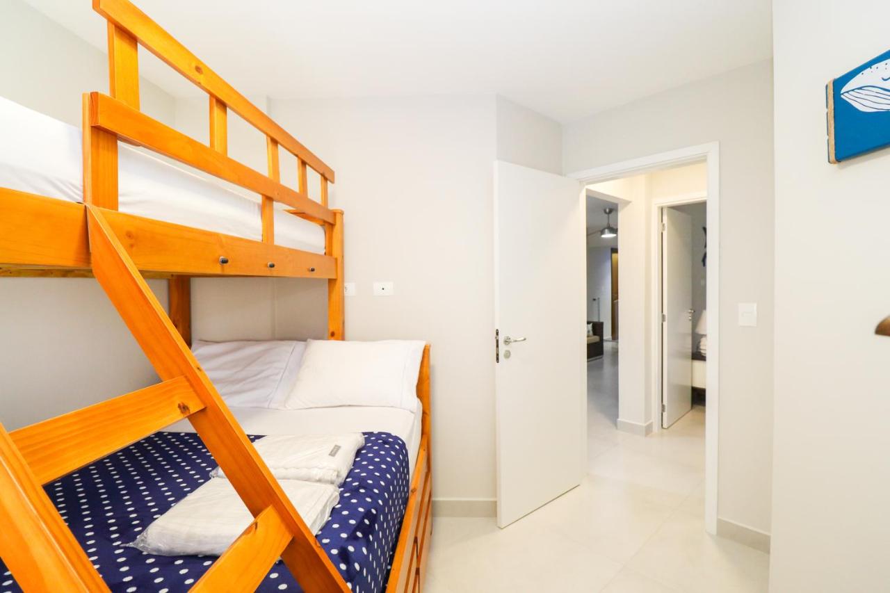 Apartamento Garden Caiobá com Piscina Praia Brava - B&B