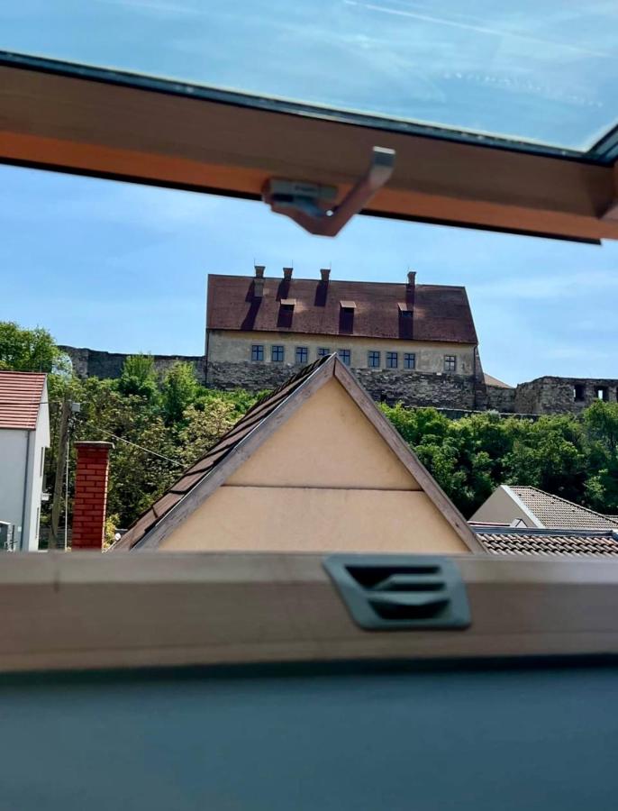 Eger's Flow Apartment - B&B