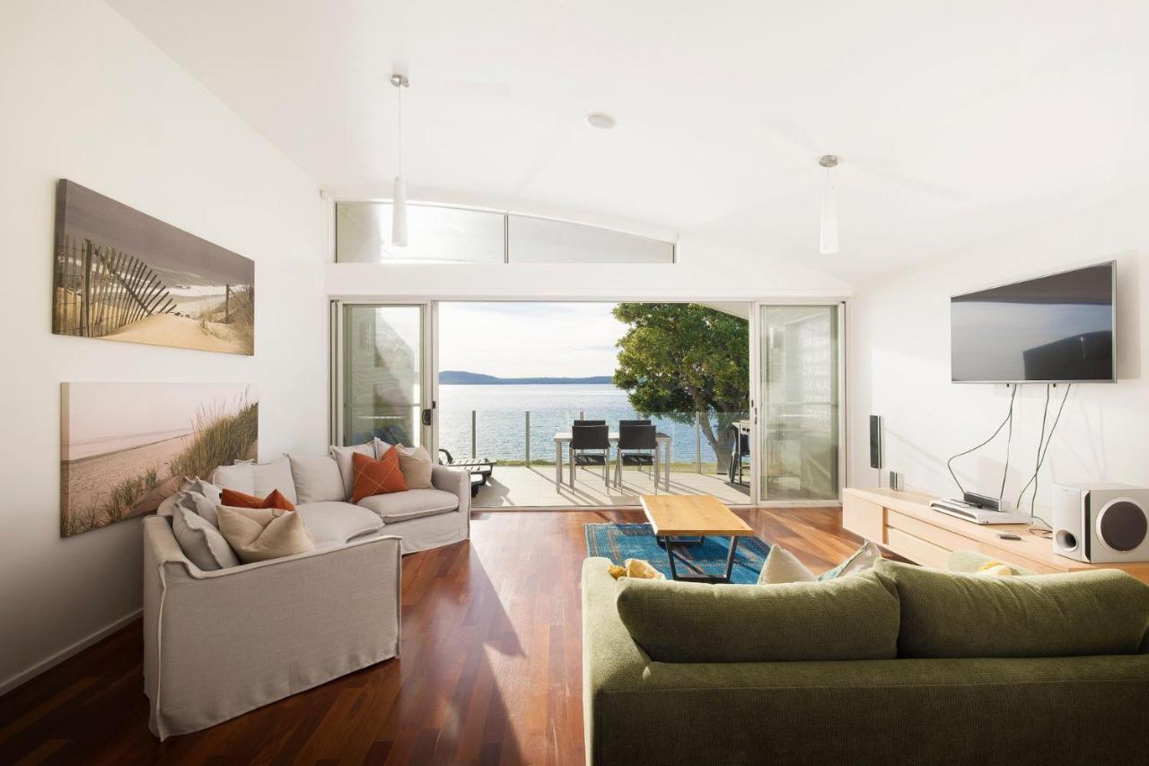 Breath Taking Waterfront - B&B Carlotta