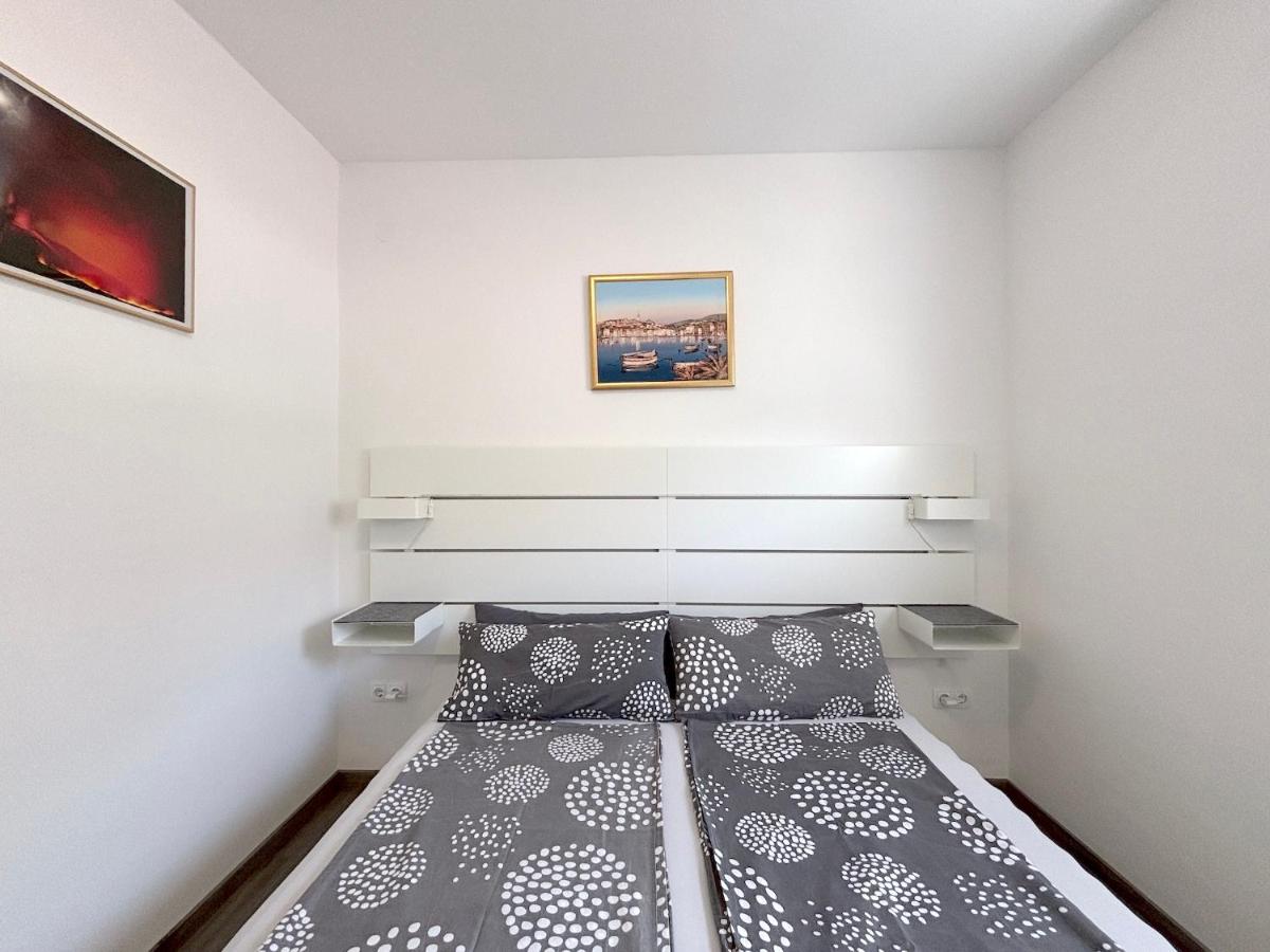 Apartment mit 1 Schlafzimmer, Balkon und Meerblick