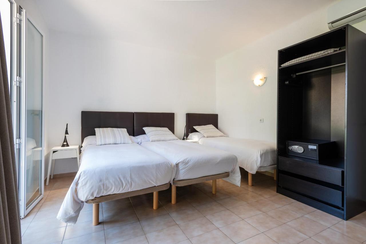 Twin Room with Extra Bed