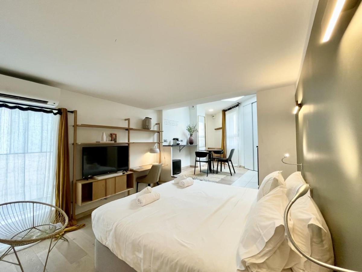 Studio Apartment 1