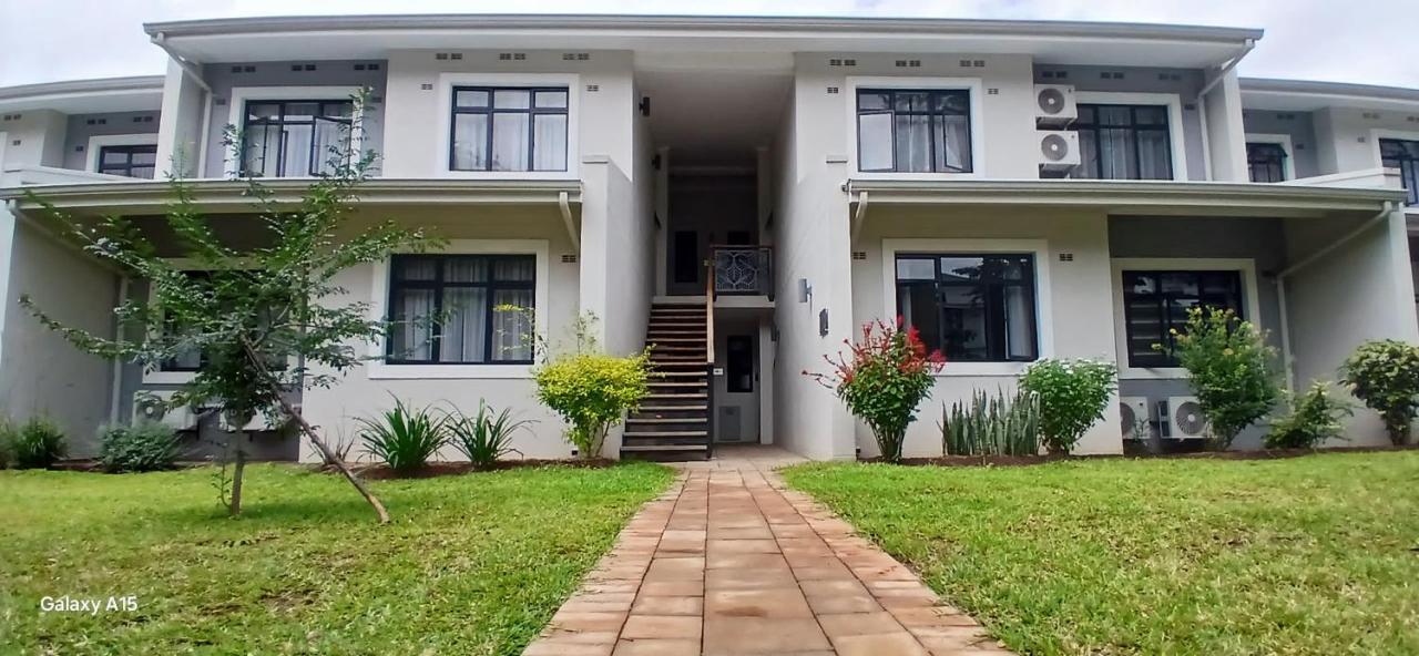 Khaya Apartments Victoria Falls Estate - B&B Victoria Falls