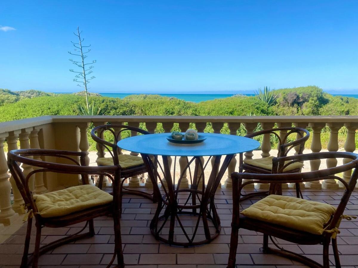 Paradise Beach, Main Beachfront! - B&B Jeffreys Bay