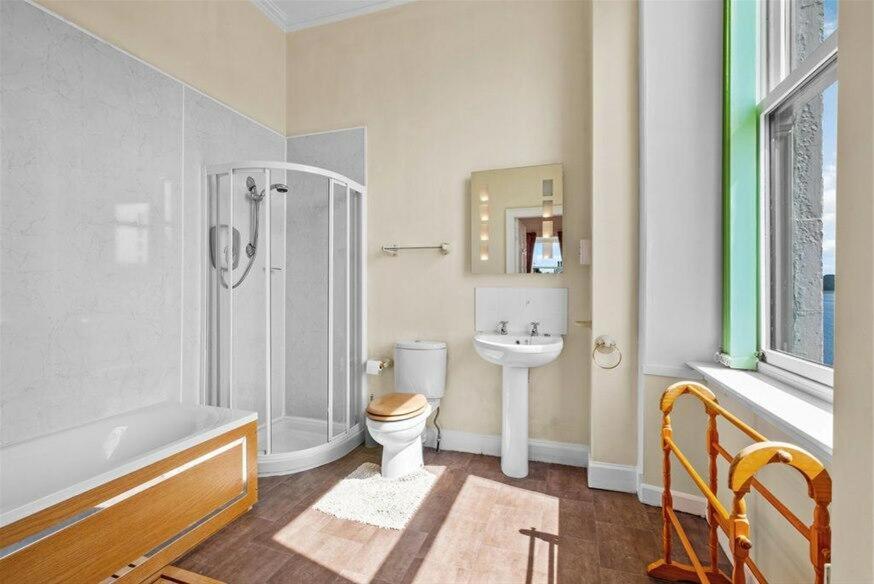 Camera Matrimoniale con Bagno Privato