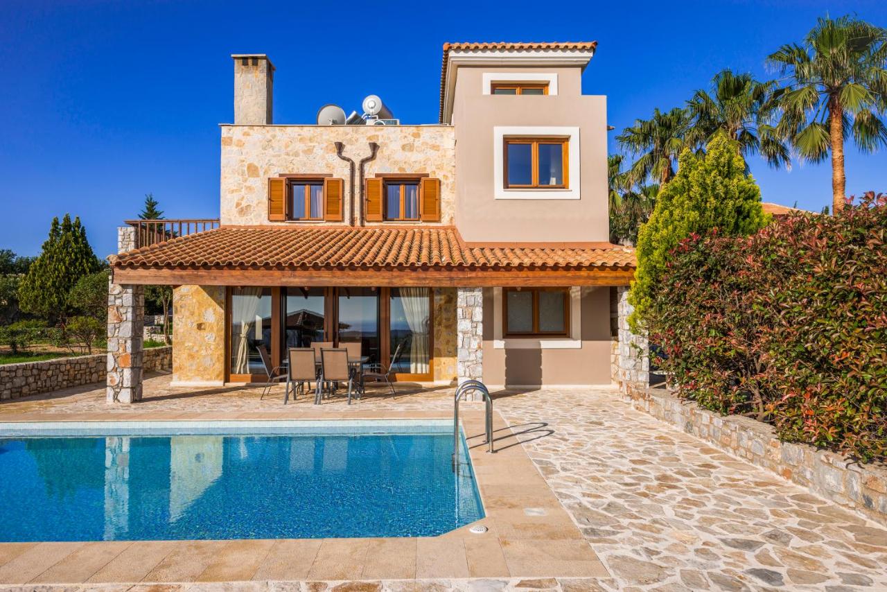 Two-Bedroom Villa with Private Pool and Sea View (4 Adults)- Rogdia