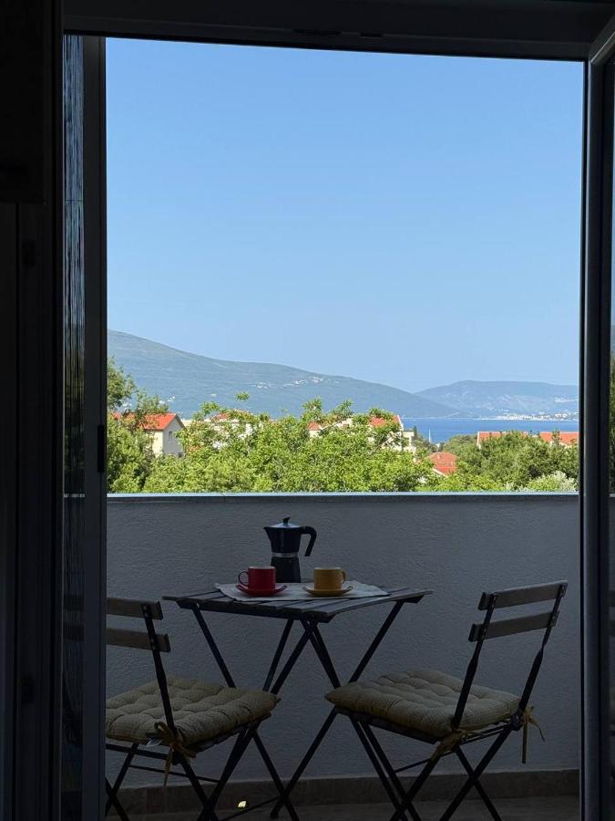 Stylish Studio with a sea view - B&B