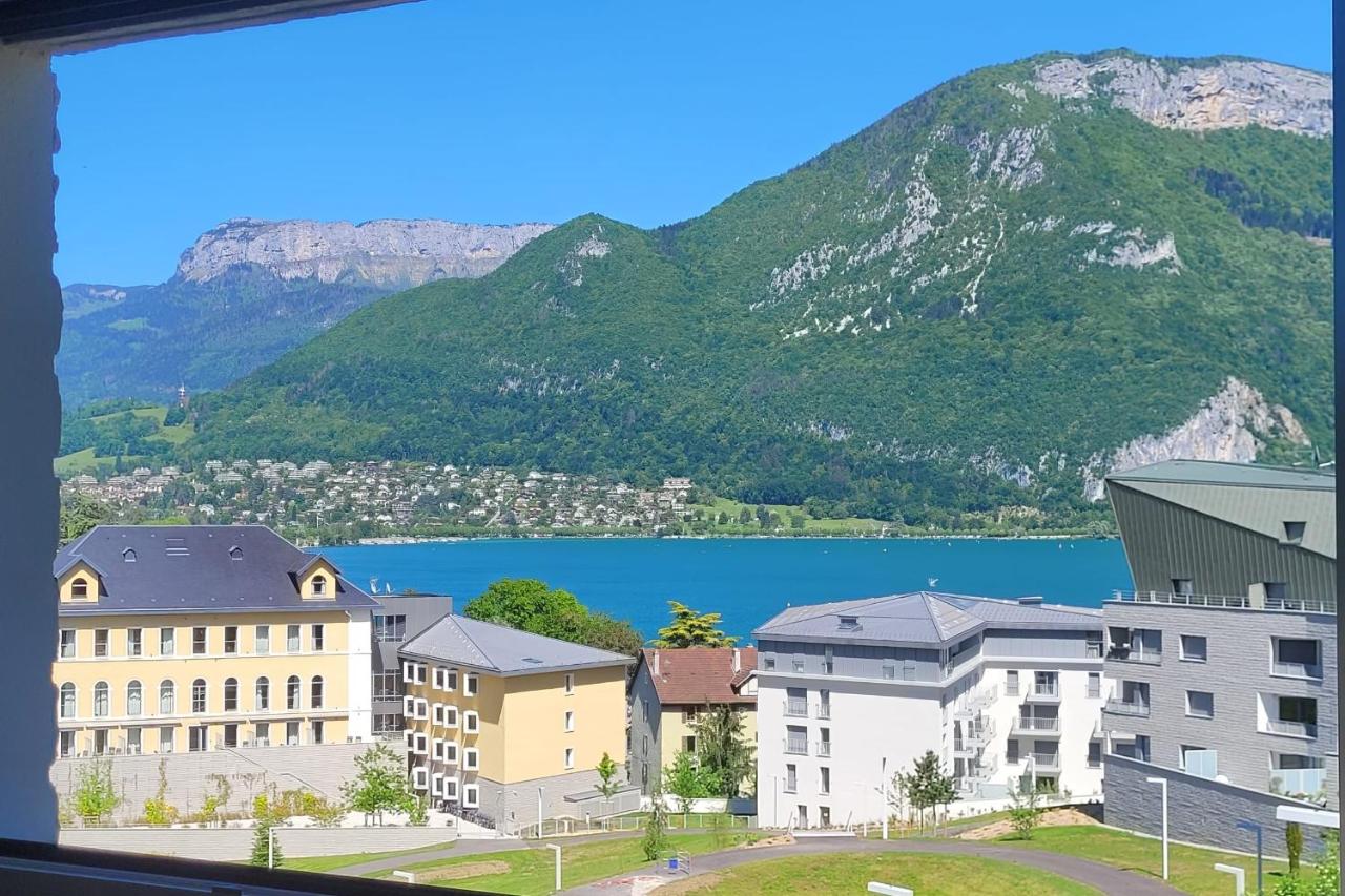 Le Tableau du Lac 507 - 2 bedrooms apartment with lake view terrace - B&B Annecy