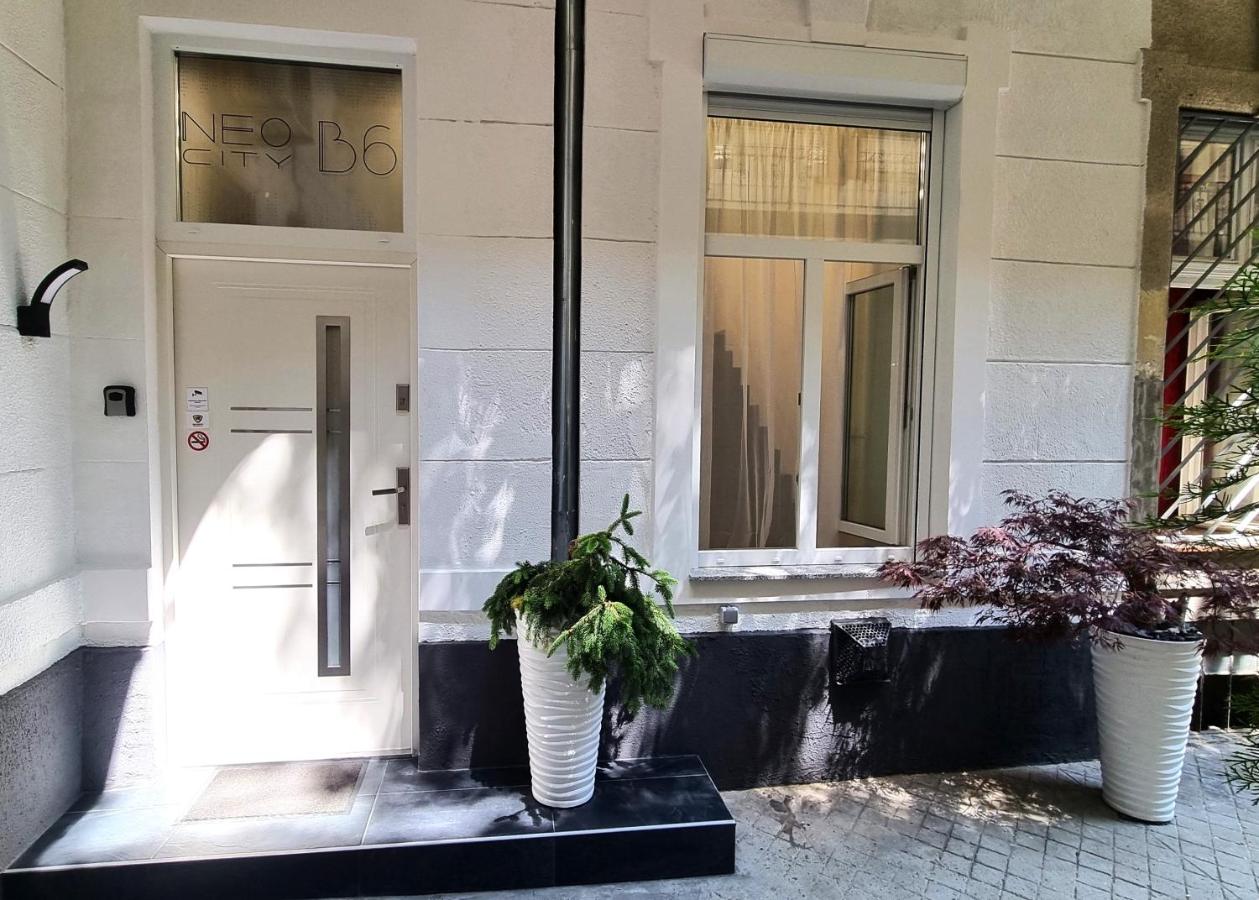 Goldcentral Apartment NEOcity B6 - next to New York Cafe - Ferienwohnung Budapest