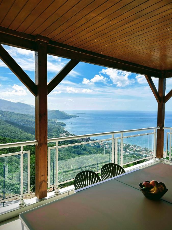 Villa Nia - PointeNoire - Vue mer & montage - B&B