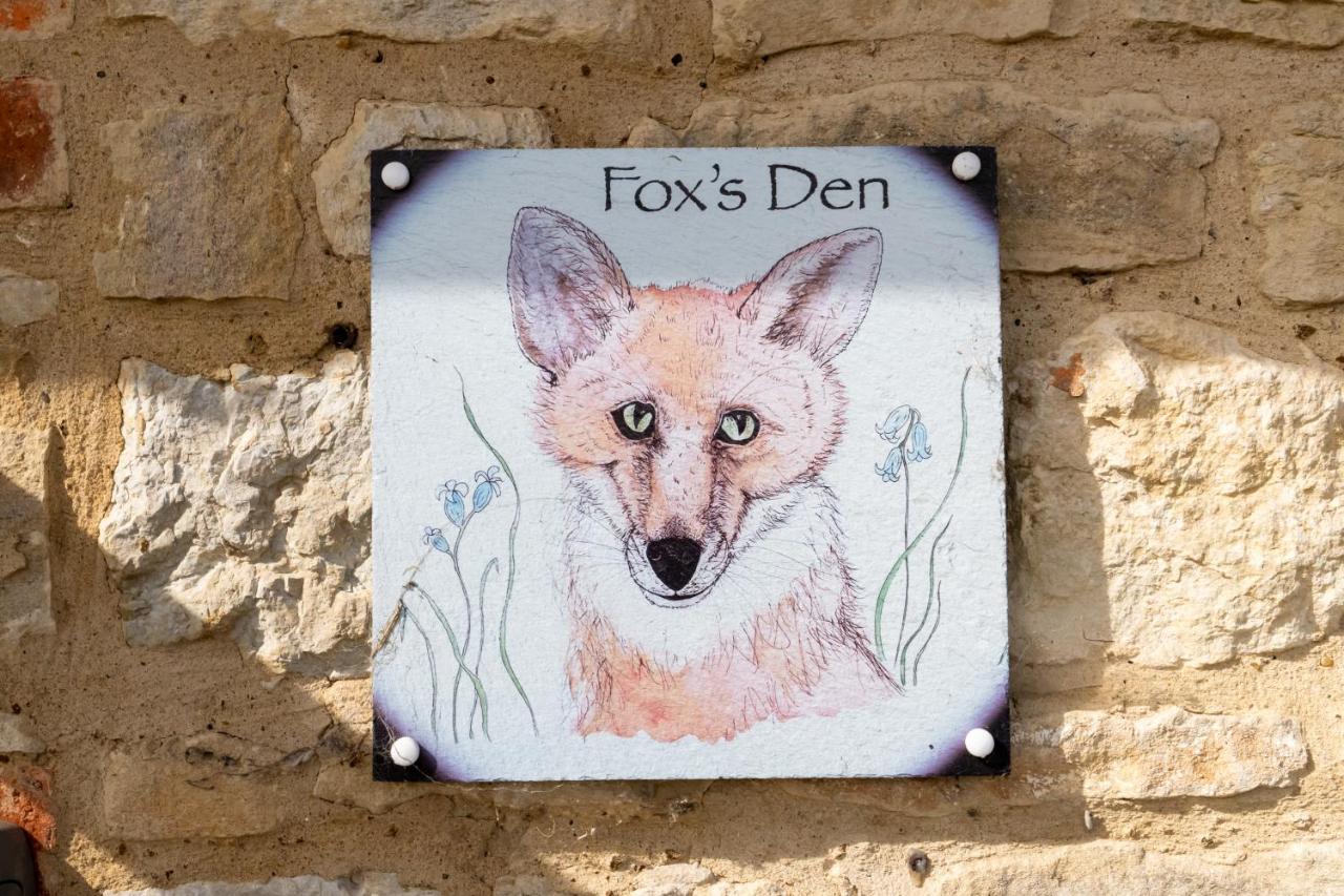 Foxes Den at Tove Valley Cottages - B&B