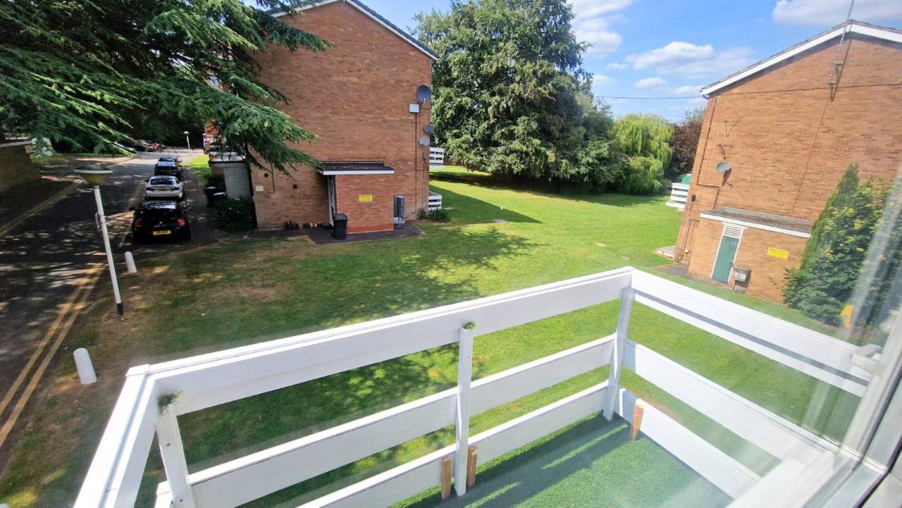 Luxury Family Apartment - Close to University of Leicester - B&B