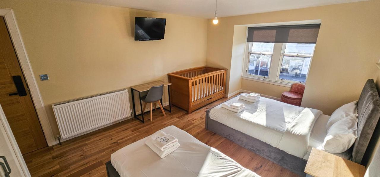 Bridge St 6 Bedroom House - Tranent - Ferienwohnung Tranent