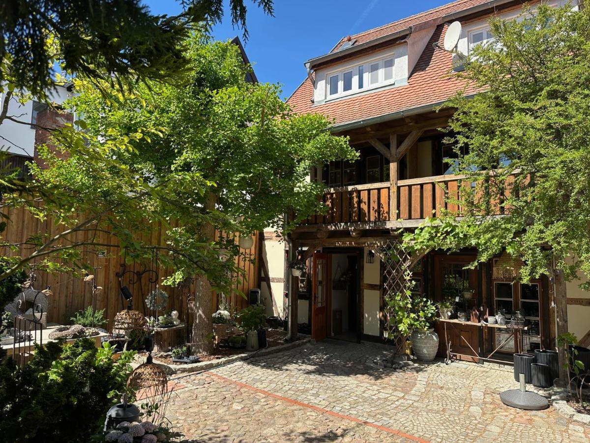 RitterLiving Ferienapartment am Markt - Chambres d’hôtes Tangermünde