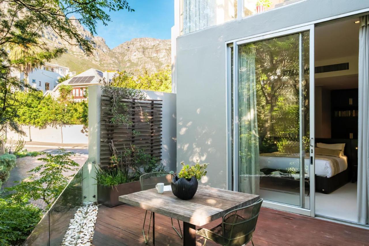 Sea View 3bed Apt w Pool near Beaches Glen Sunsets - B&B Cape Town