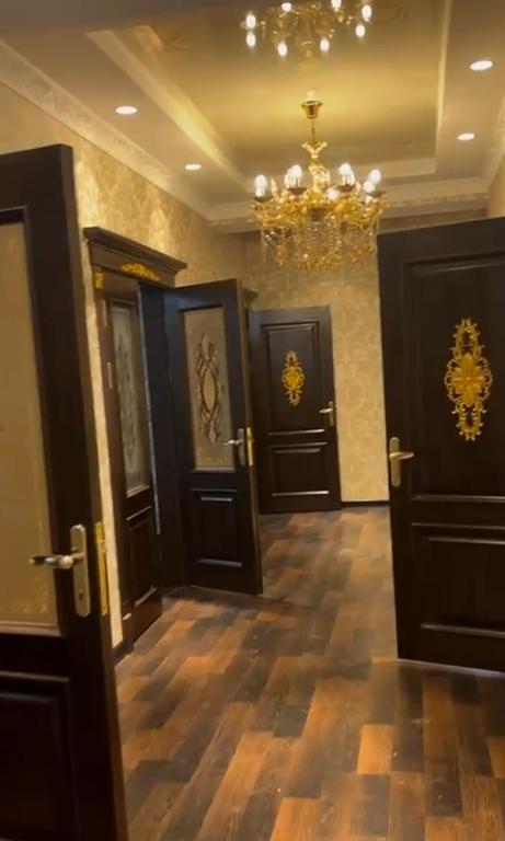 Аппартаменты у Садбарга - Ferienwohnung Duschanbe