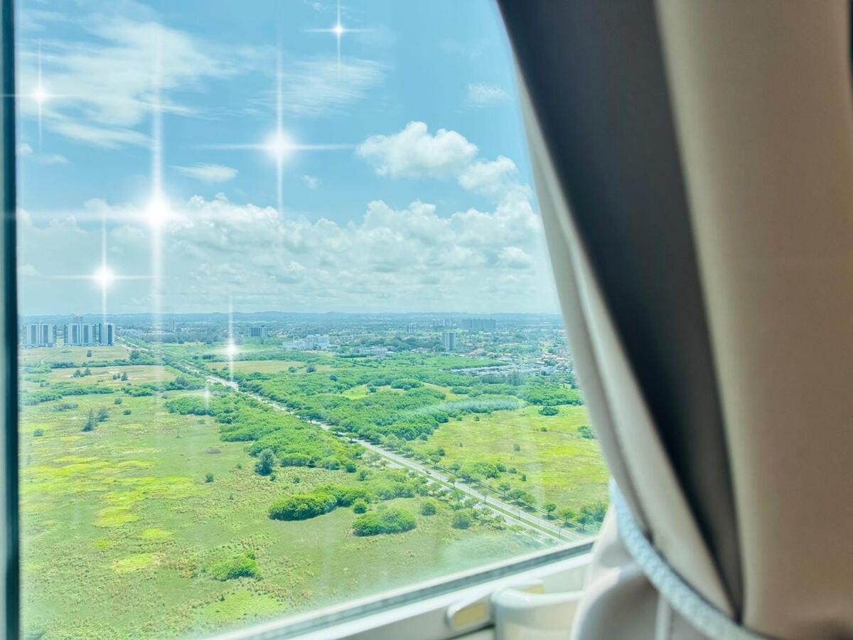 amber cove 5pax color house melaka near encore melaka - B&B Malacca