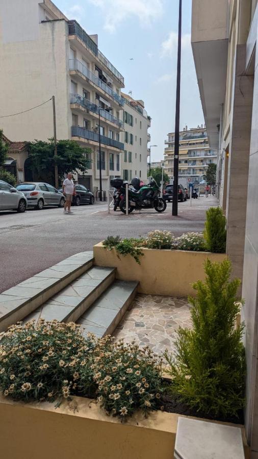 appartement 3 pieces 2 chambres centre ville - B&B Antibes