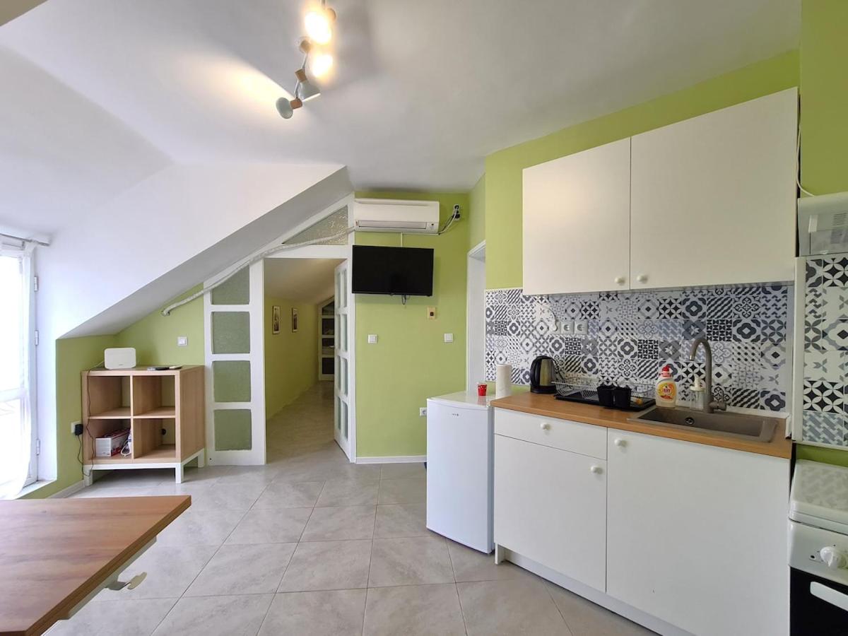 Матео Едностаен Окръжна Болница