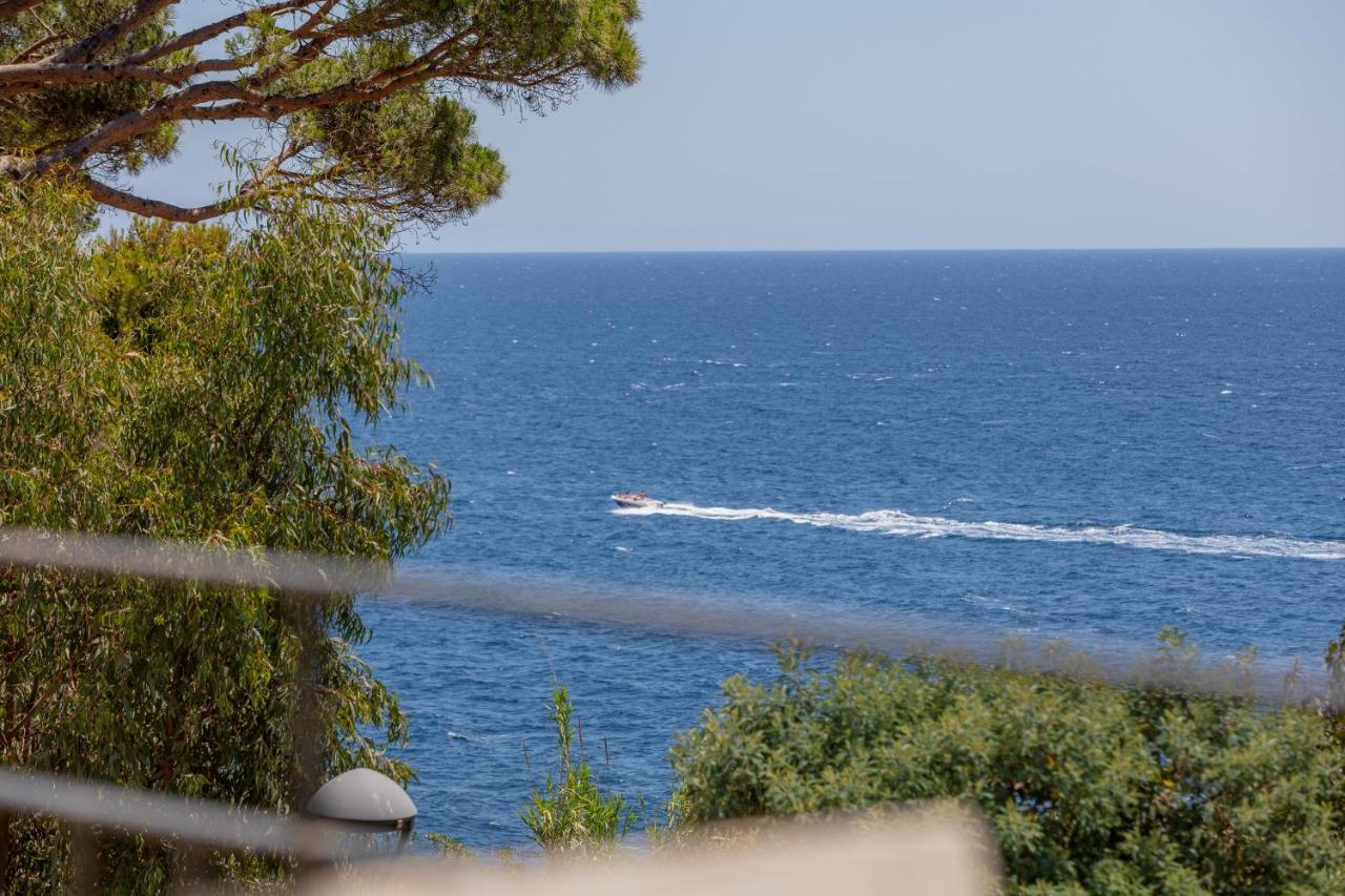 Flateli Calella de Palafrugell - B&B Llafranc