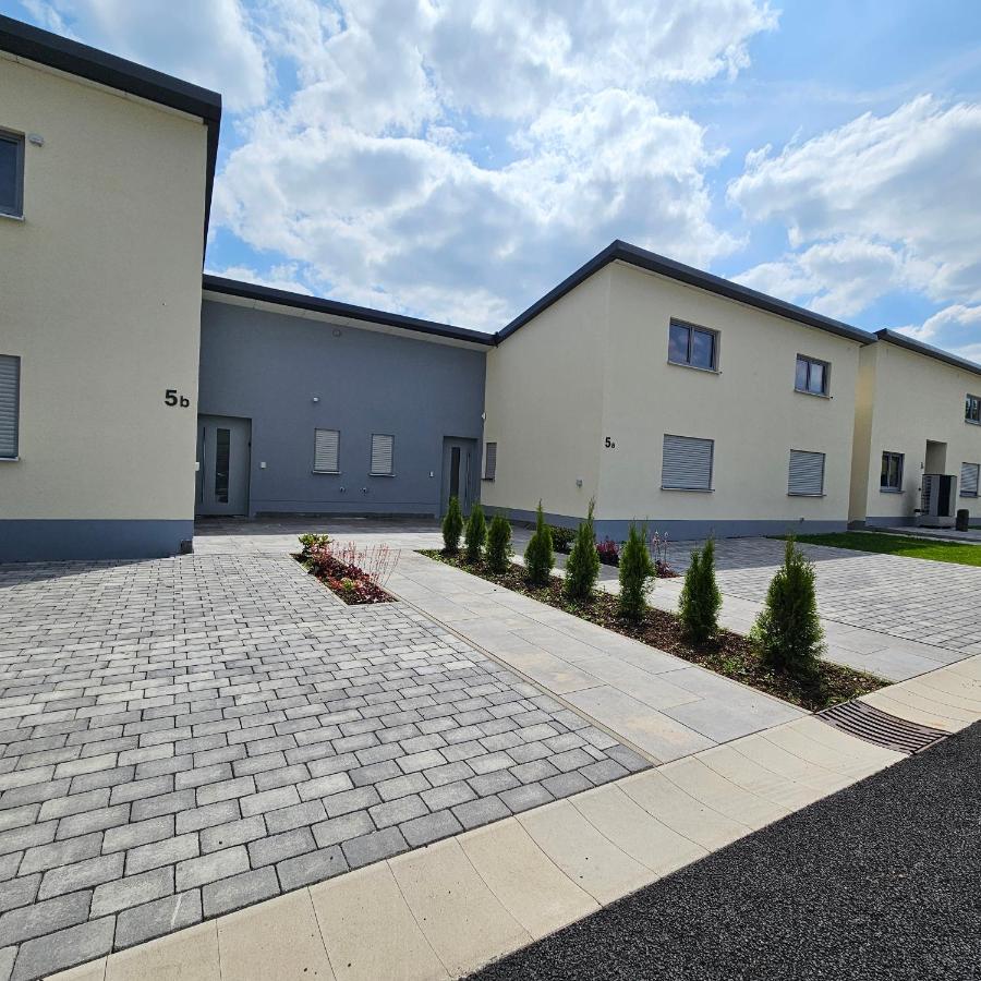 Pitlane Apartment 3 - B&B