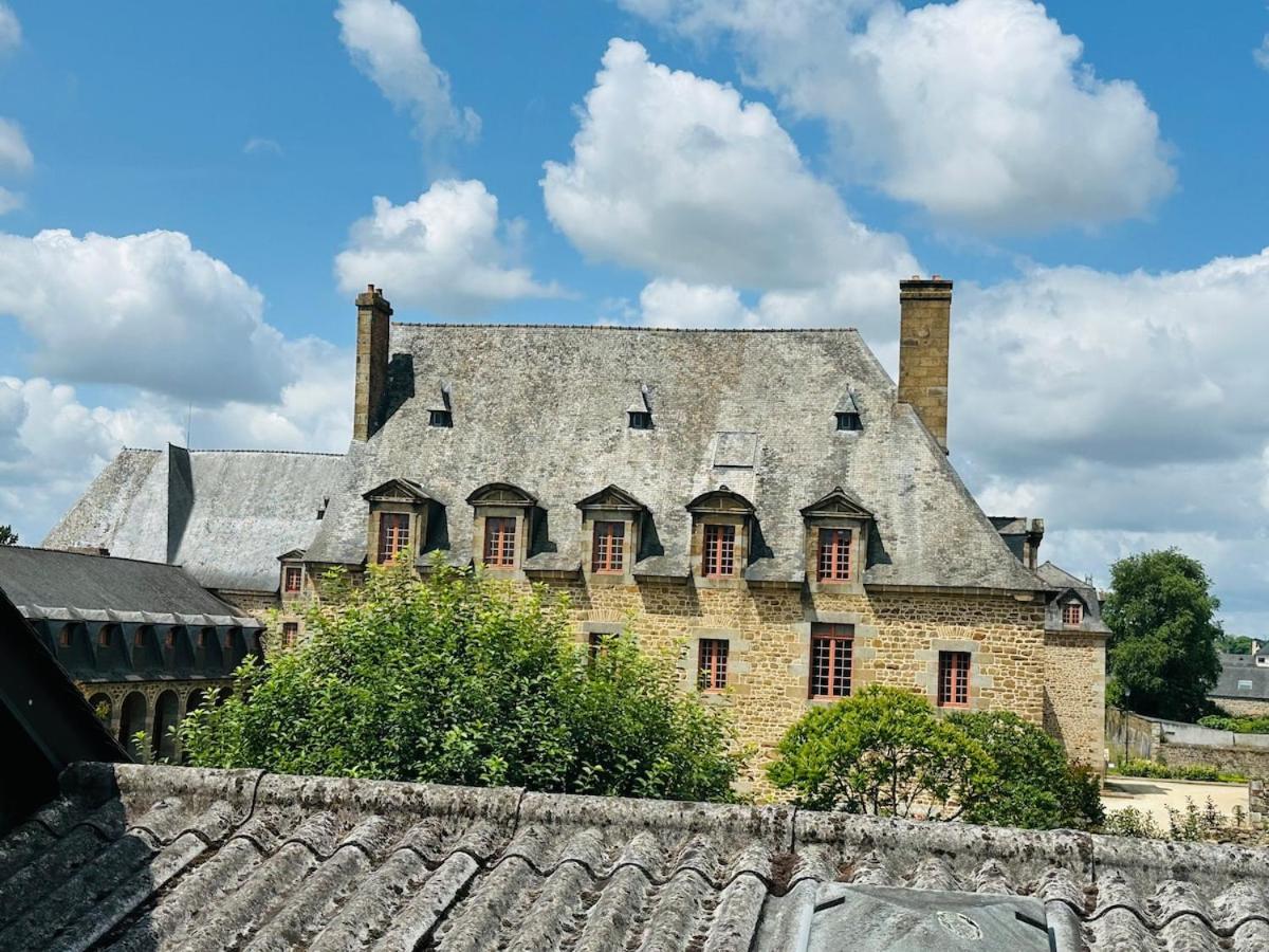La Fougeraise - Plein centre, Baby-foot, 6 pers - B&B Fougères
