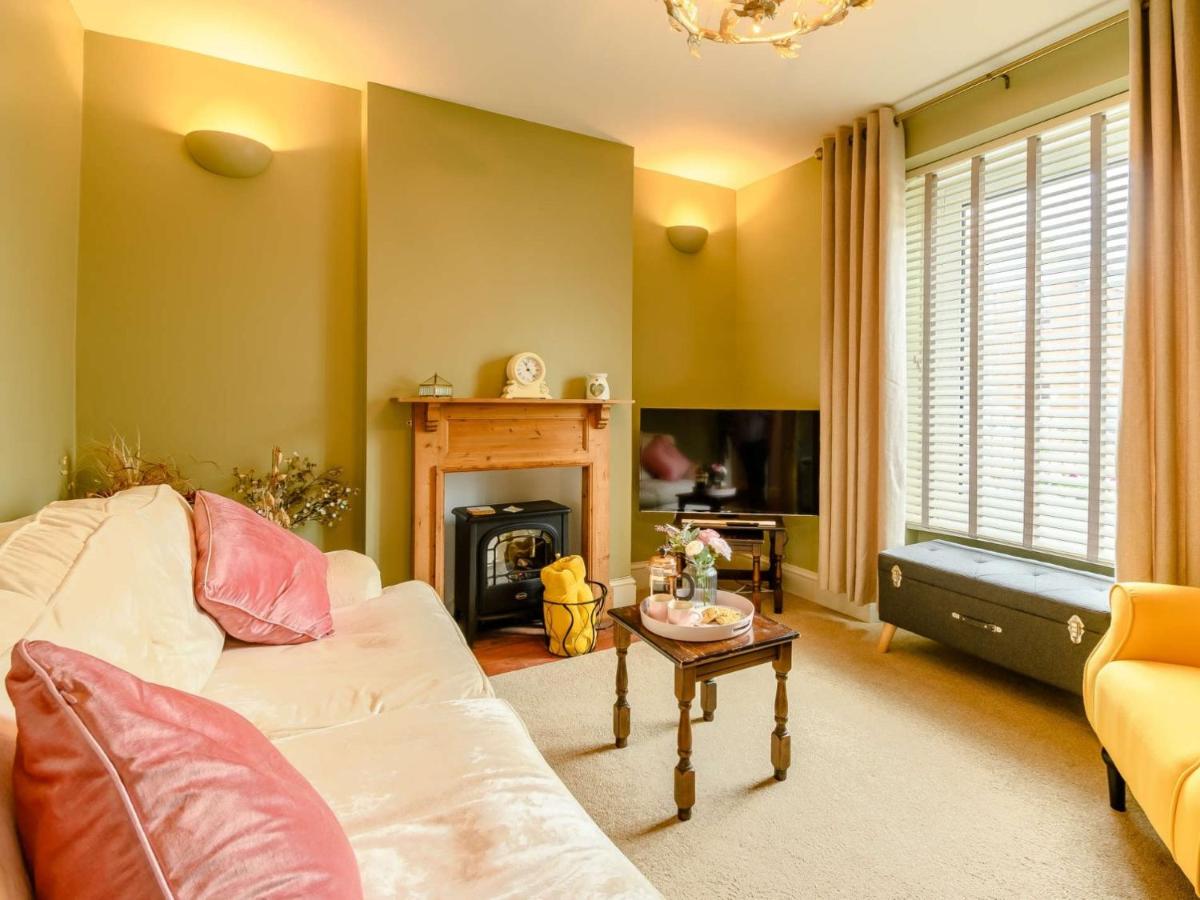 2 Bed in Milford Haven 88529 - B&B