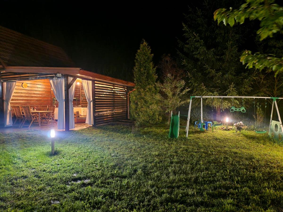 Domek z dostępem do rzeki - Szept Rzeki - B&B Chołowice