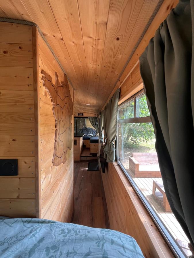 Bus insolite - B&B Mignaloux-Beauvoir