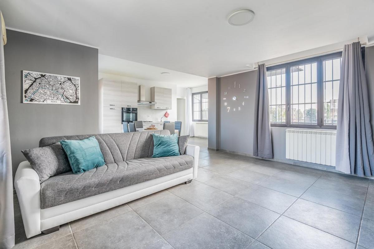 three-room apartment with terrace Free Wifi - B&B