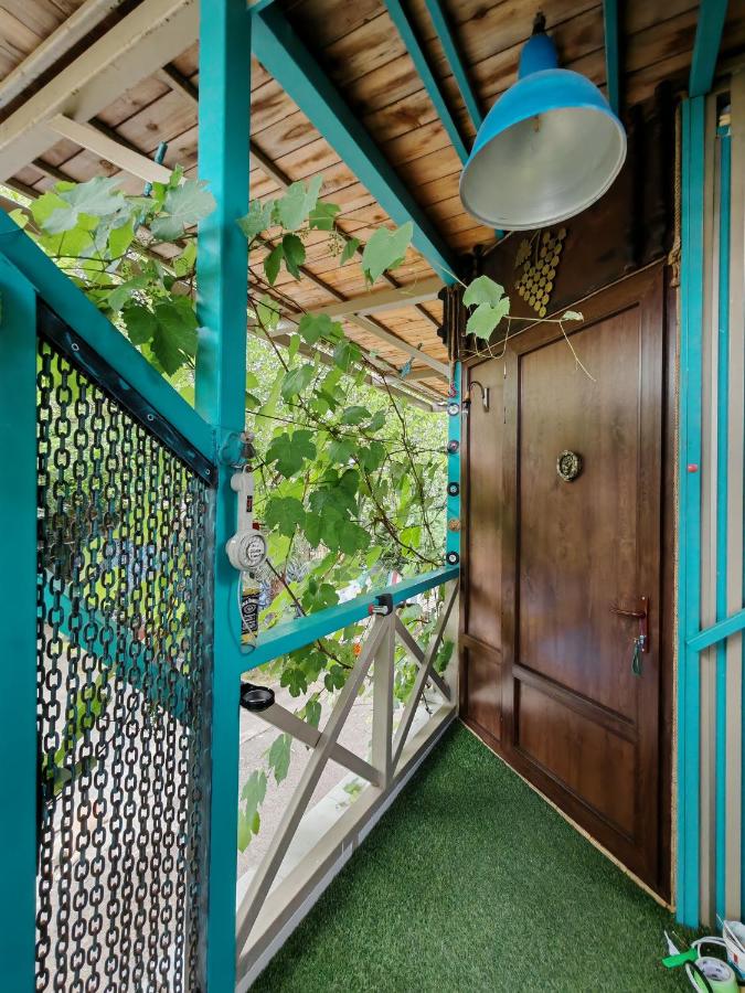 Qilimcha's Apartment with Rooftop Terrace - B&B