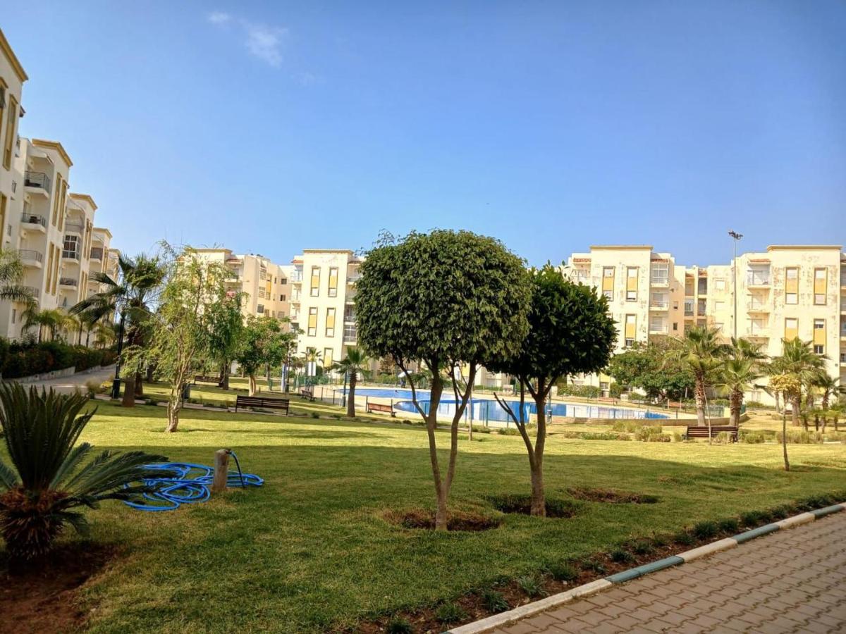 appartement 75m2 avec piscine - Ferienwohnung Bouznika