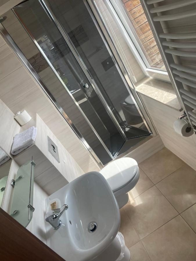 Twin Room with Bathroom