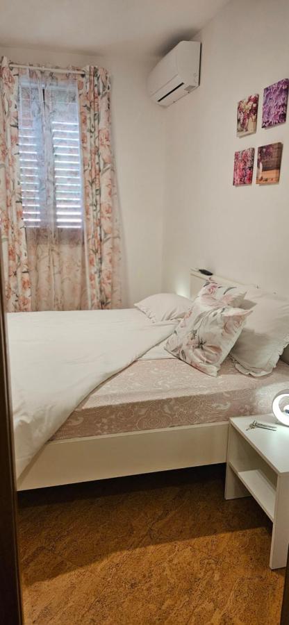 Room Kris with private entrance & private bathroom - Bed and Breakfast Umag