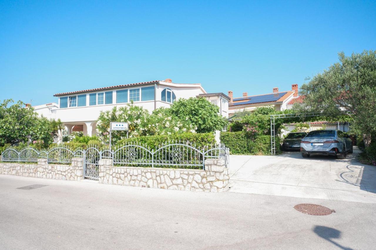 Apartmani Ruža - Krk - B&B