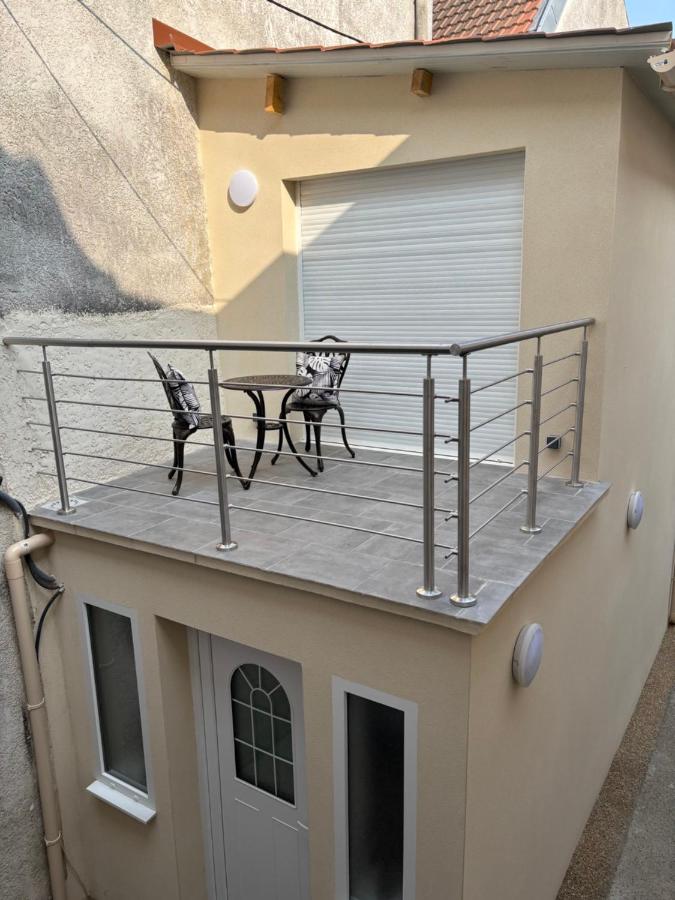 Maisonnette neuve, centre-ville, 20mn de Paris - B&B