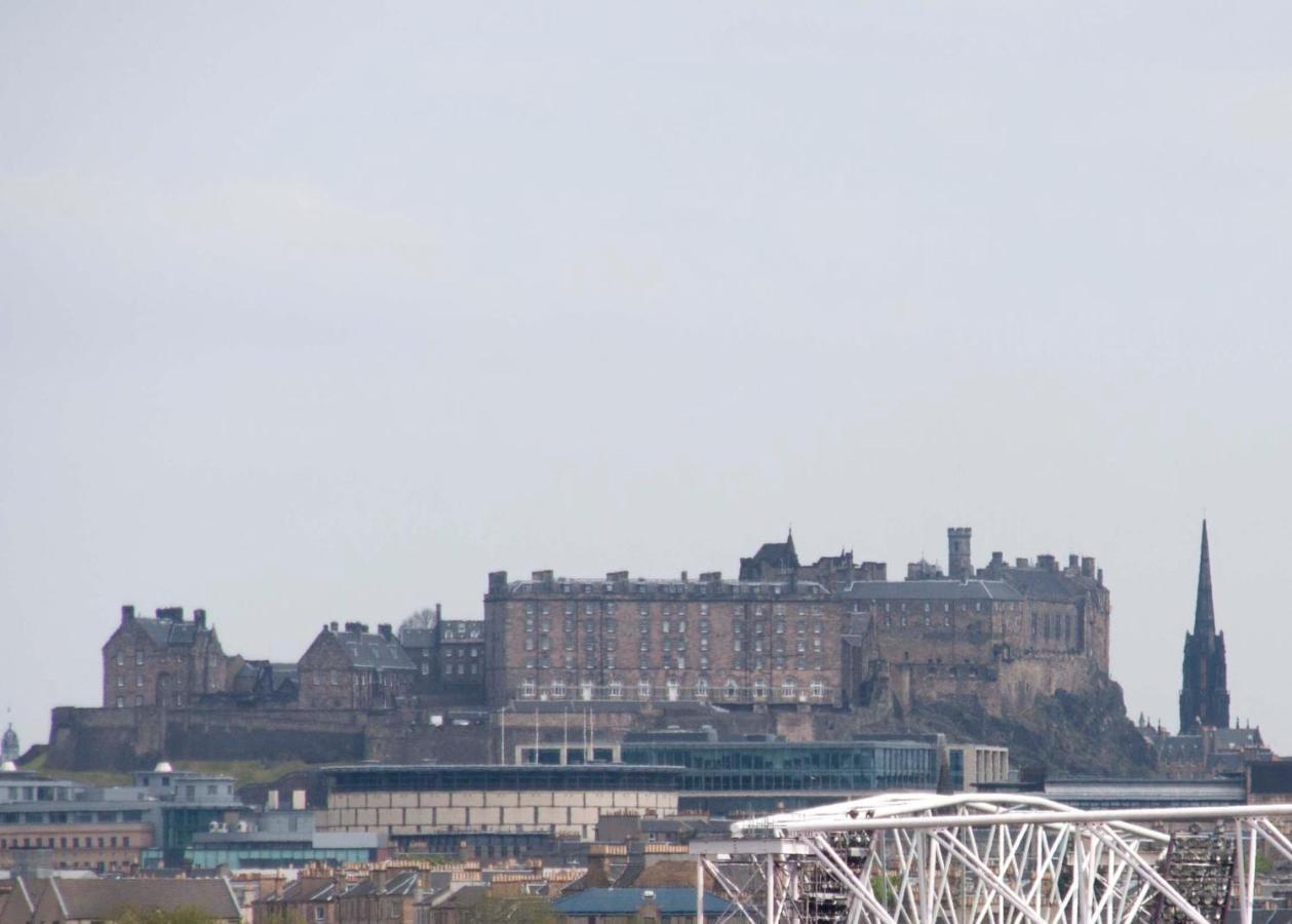 Stunning Castle View - B&B