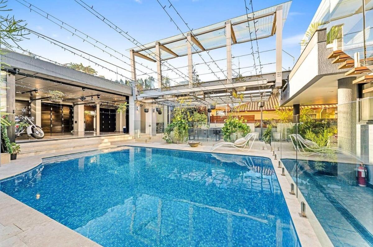Luxury 6beds Waterfront Retreat - B&B Sydney