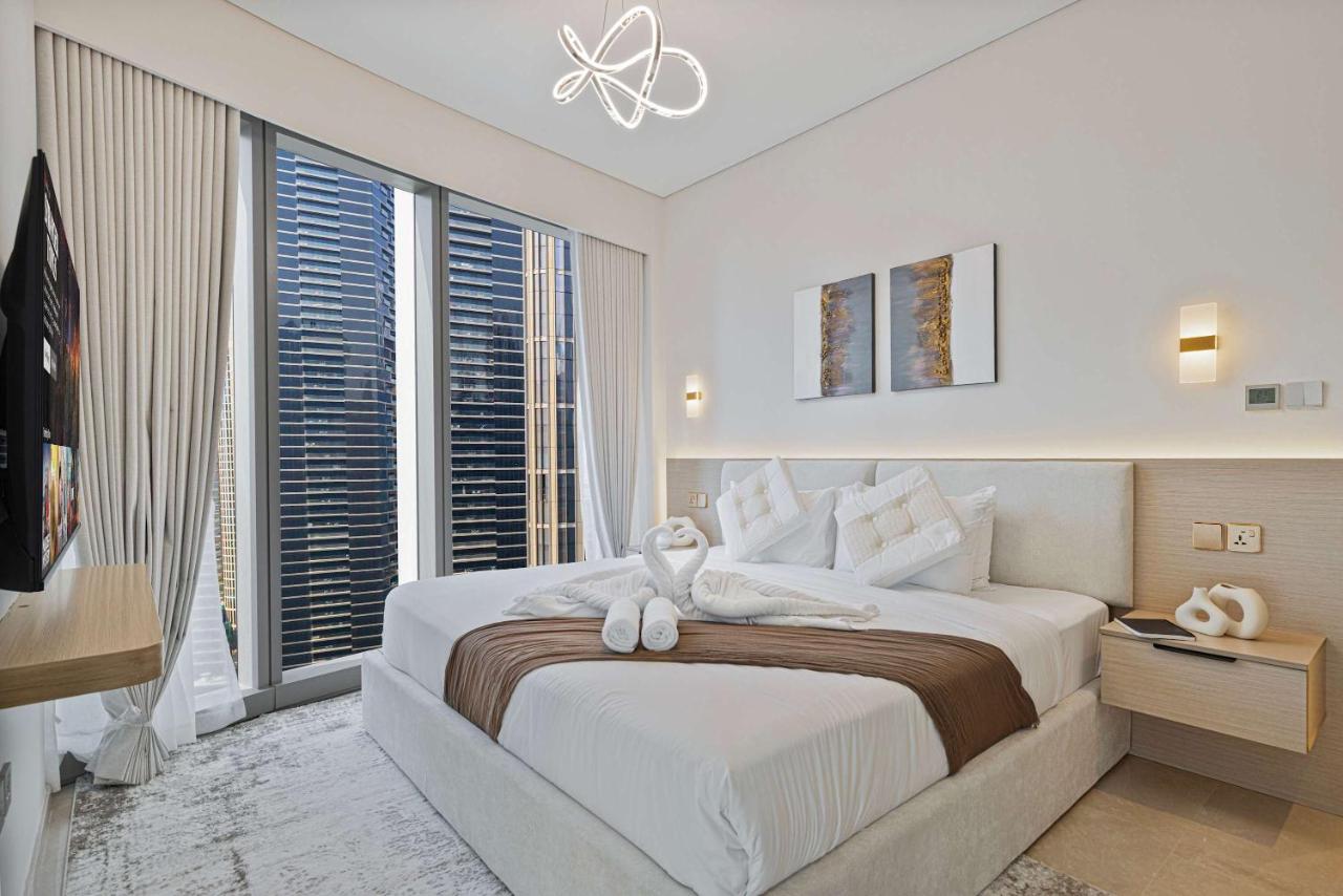 Two-Bedroom Apartment with Burj Khalifa view