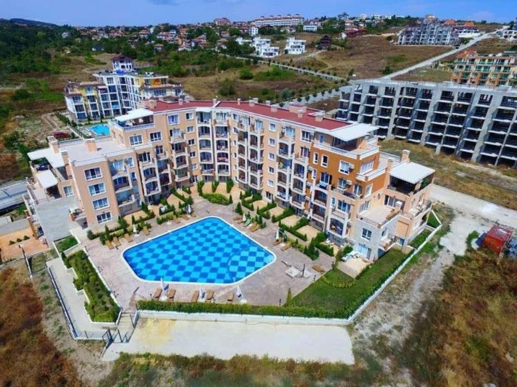 Апартамент Бяла - Ferienwohnung Byala