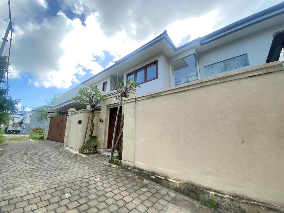 SummerVille Nusa Dua by REJA Villas - B&B Nusa Dua